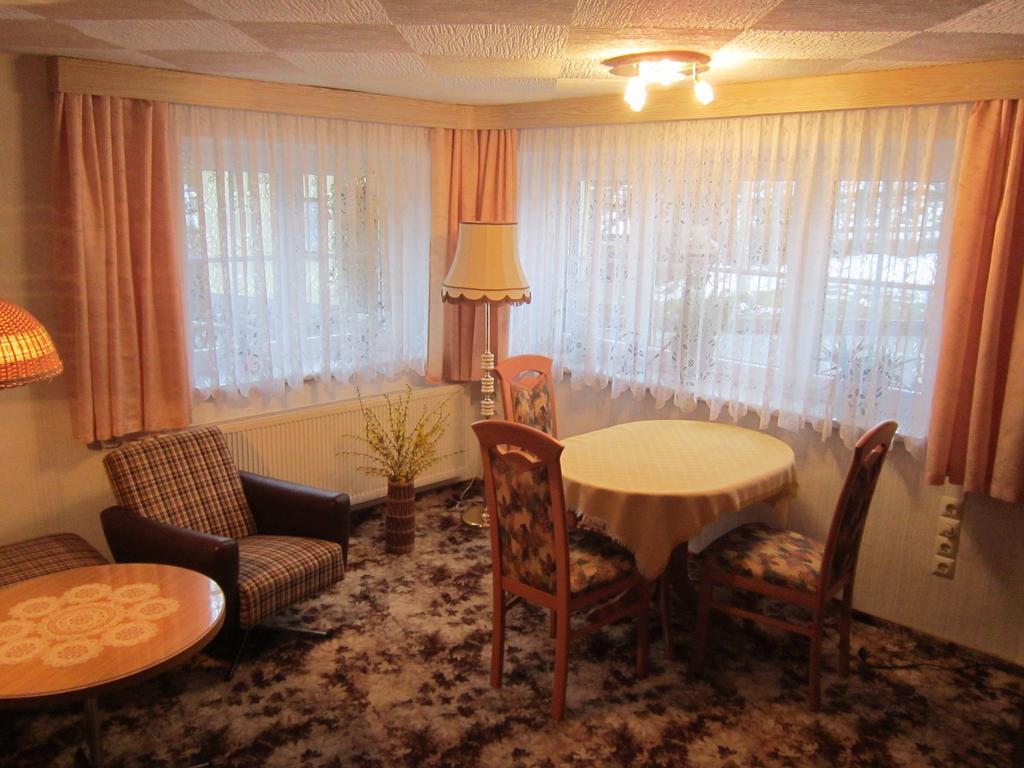 Ferienwohnung Haus am Bach Arnsfeld Zimmer foto